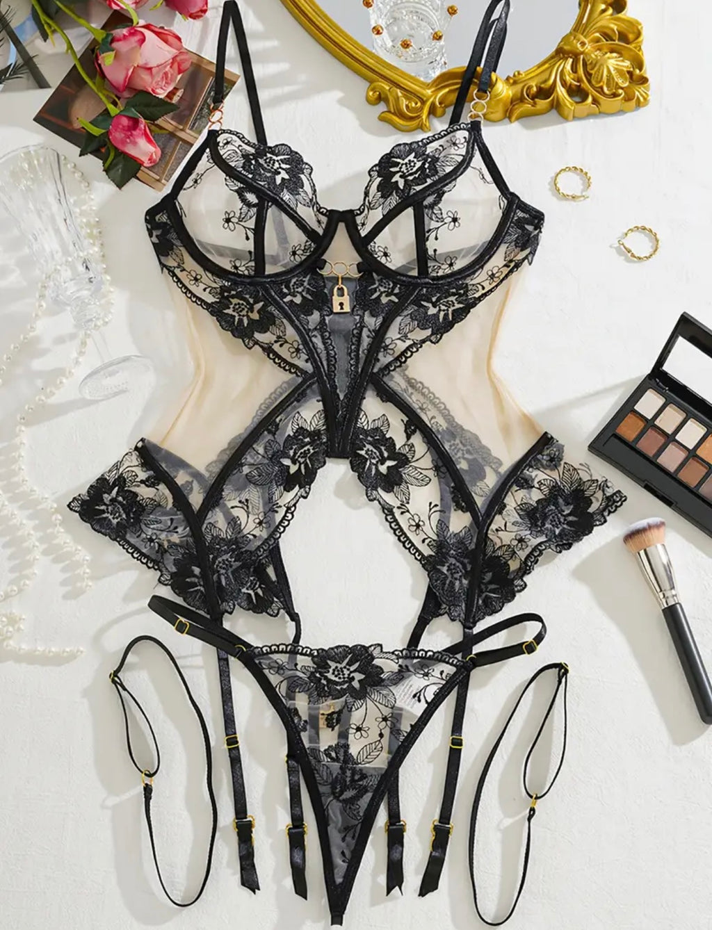 Corpete negro de encaje sexy